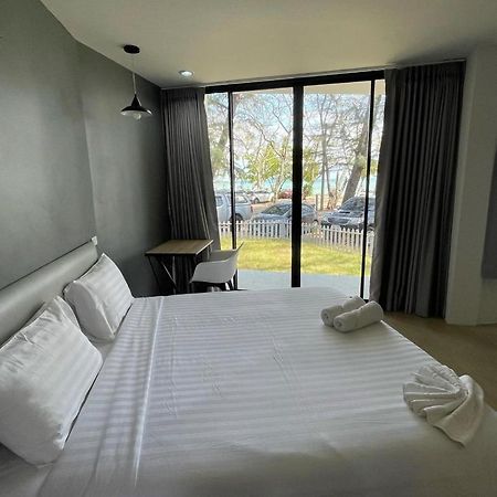 Phuket Muay Thai Hotel Rawai Beach 외부 사진