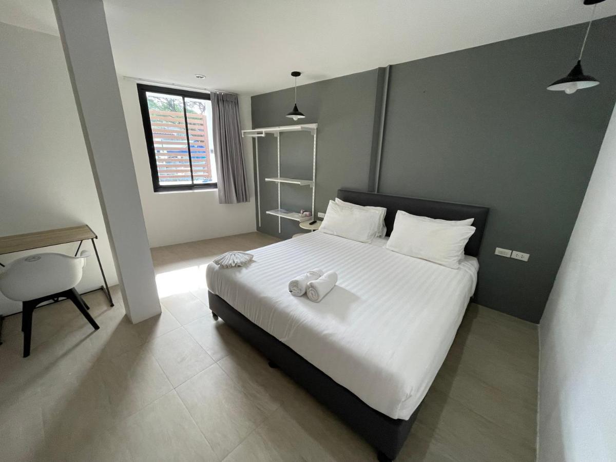 Phuket Muay Thai Hotel Rawai Beach 외부 사진